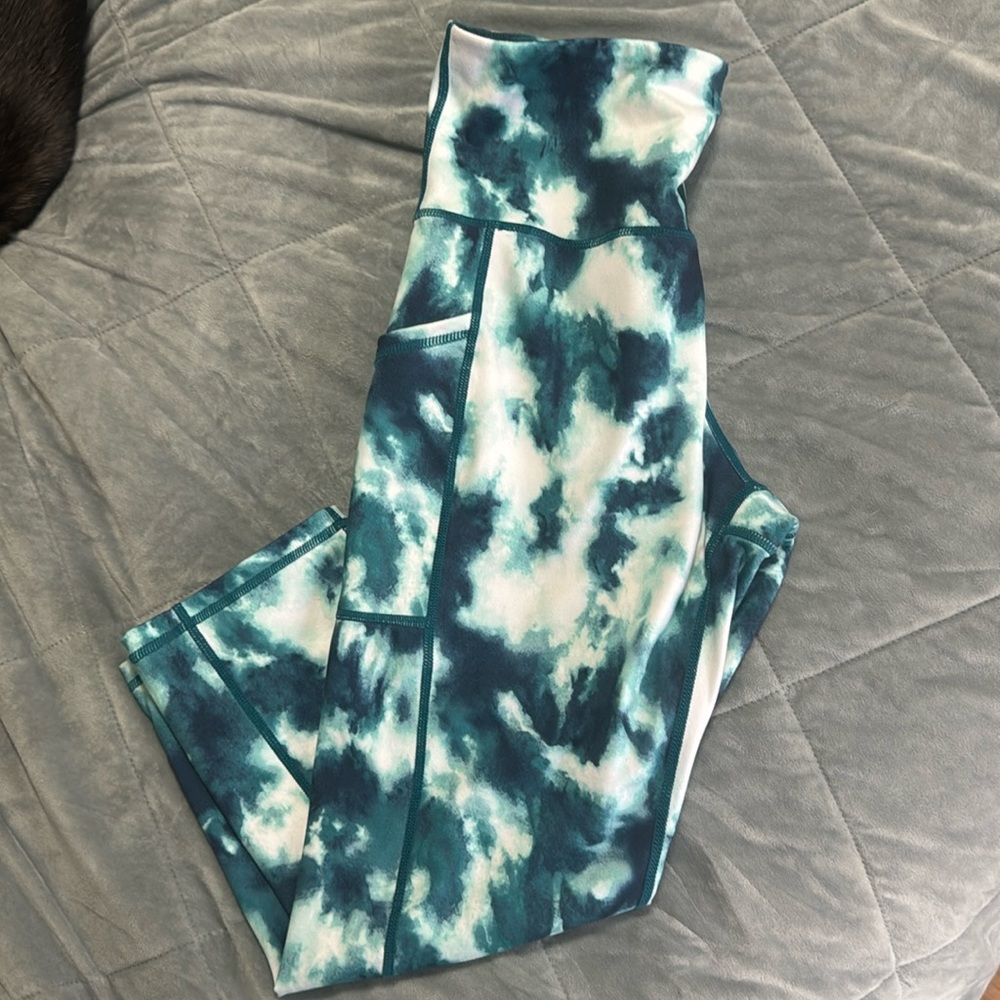 Blue and White Tie Dye Capri Leggings, never worn